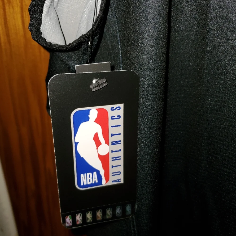 NEW Raptors OVO practice jersey reversible - Picture 6 of 8